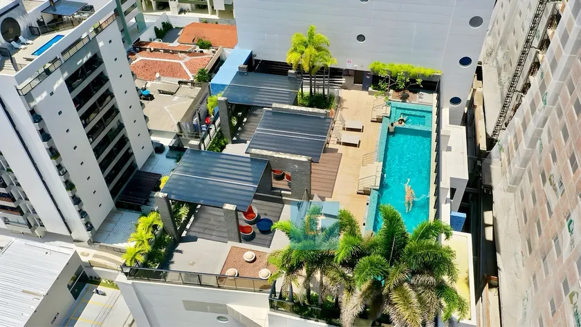 Time 909 | 200 meters from the beach | Pool | Gym - Image 1
