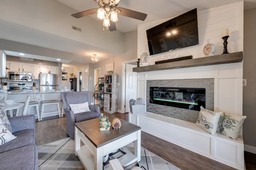 Modern Chic Home ~ 1 Mi To Silver Dollar City! - Image 1