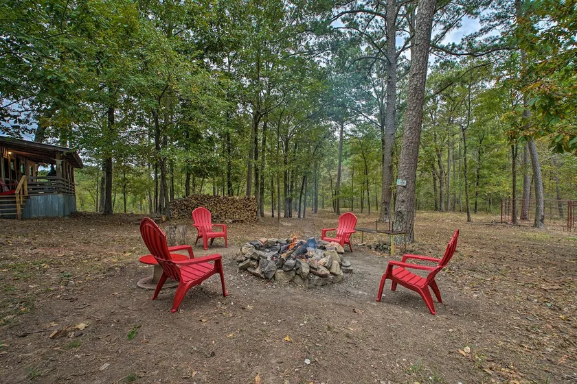 Wright City Cabin w/ Fire Pit + Forest Views! - Image 1