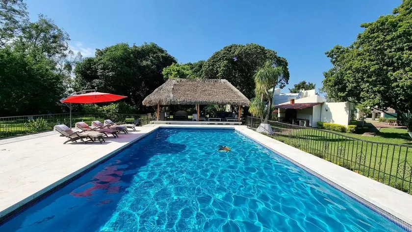 Ideal for Events - House, Pool, Maid Included - Image 1