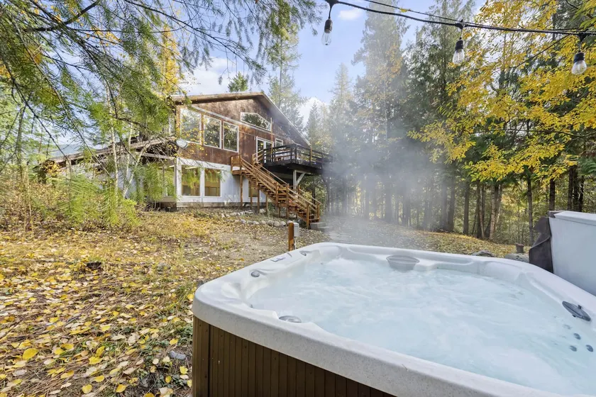 The Wood View: Secluded, Dog Friendly, Hot Tub - Image 1