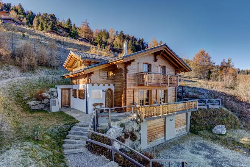 Chalet Mandalay - Image 1