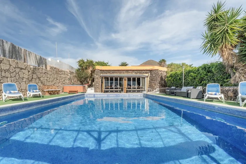 Finca Toledo - Image 1