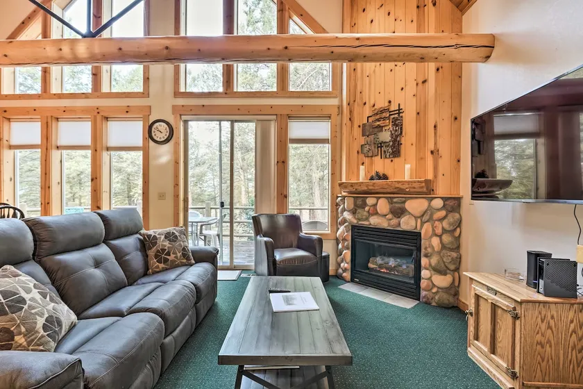 Chalet at Running Y Resort w/ Wraparound Deck! - Image 1