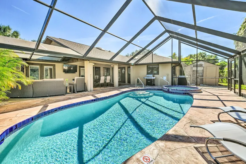 Port Charlotte Retreat w/ Heated Pool & Spa! - Image 1