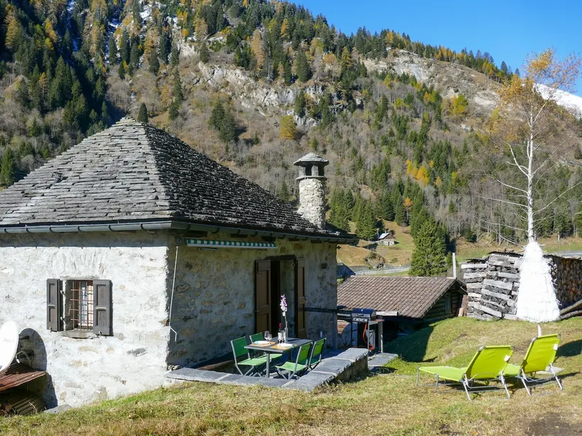 Holiday Home Rustico Stübii by Interhome - Image 1