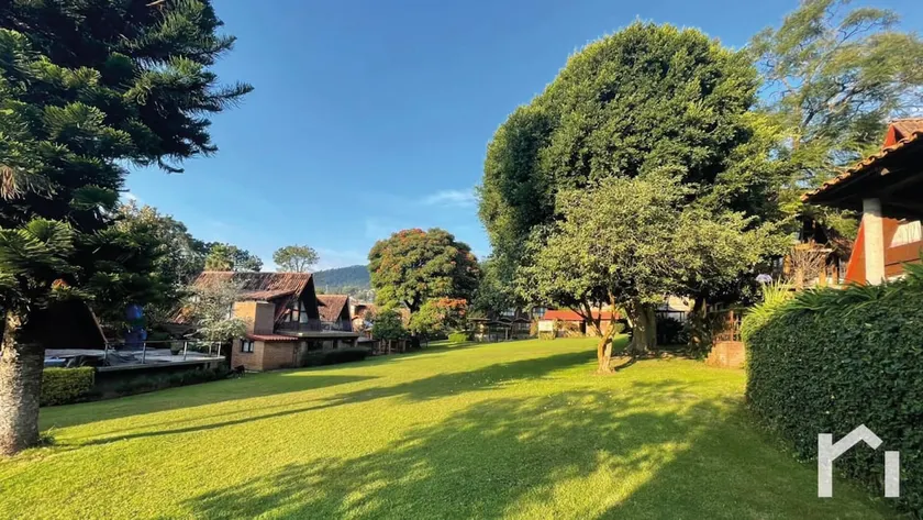 Renovated and Harmonious Cabin in Valle de Bravo - Image 1