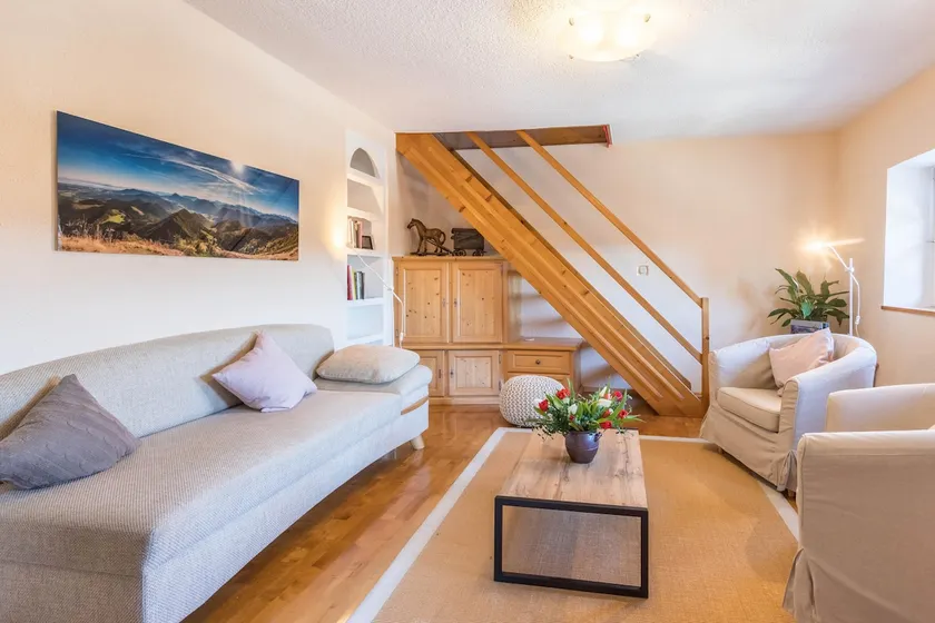 Quaint country cottage - Image 1