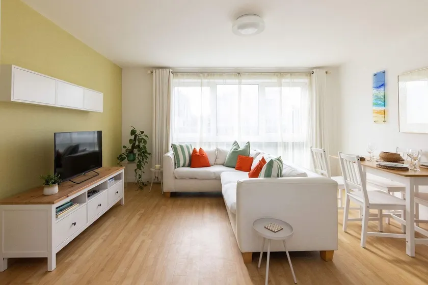 Ground Floor Apartment Nr Beach & Village - Image 1