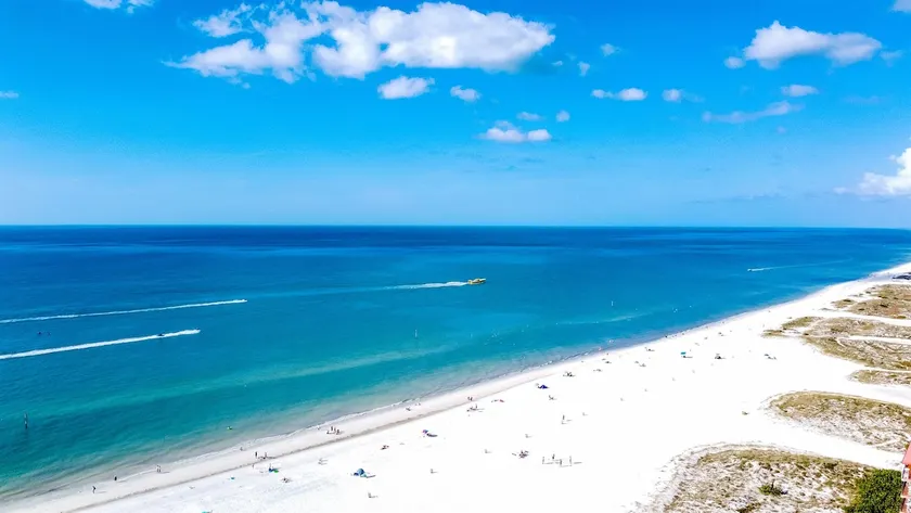 Clearwater Beach, Stunning 2/2.5, City View, 304 - Image 1