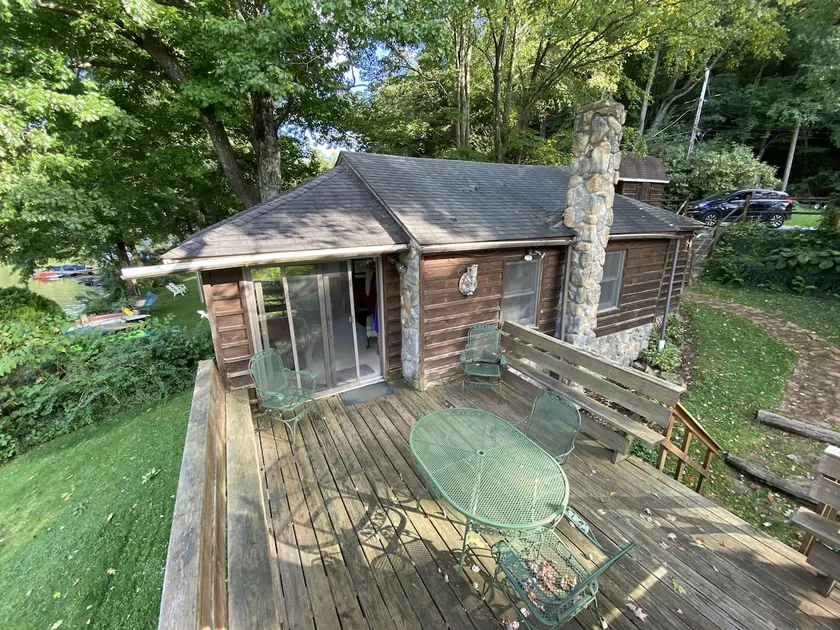 Garby's River Retreat - Image 1
