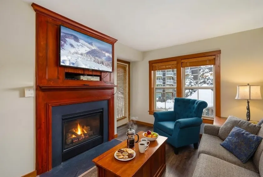 Pool-View King Ski-InOut Village Center Sleeps 5 - Image 1