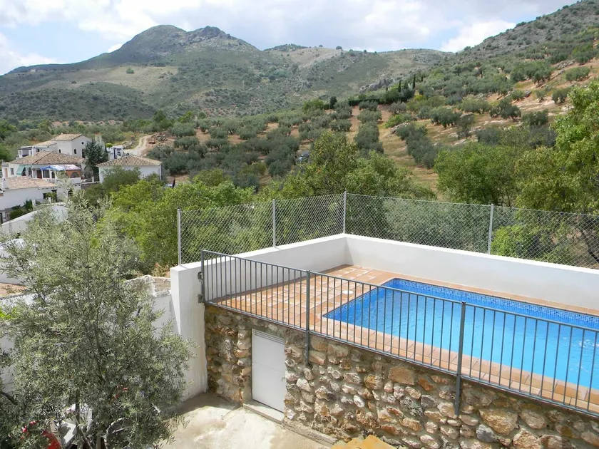 Sierra Alcaide - Image 1