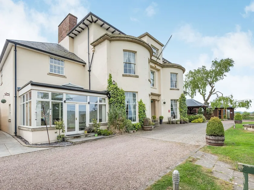 Edderton Hall Country House - Image 1