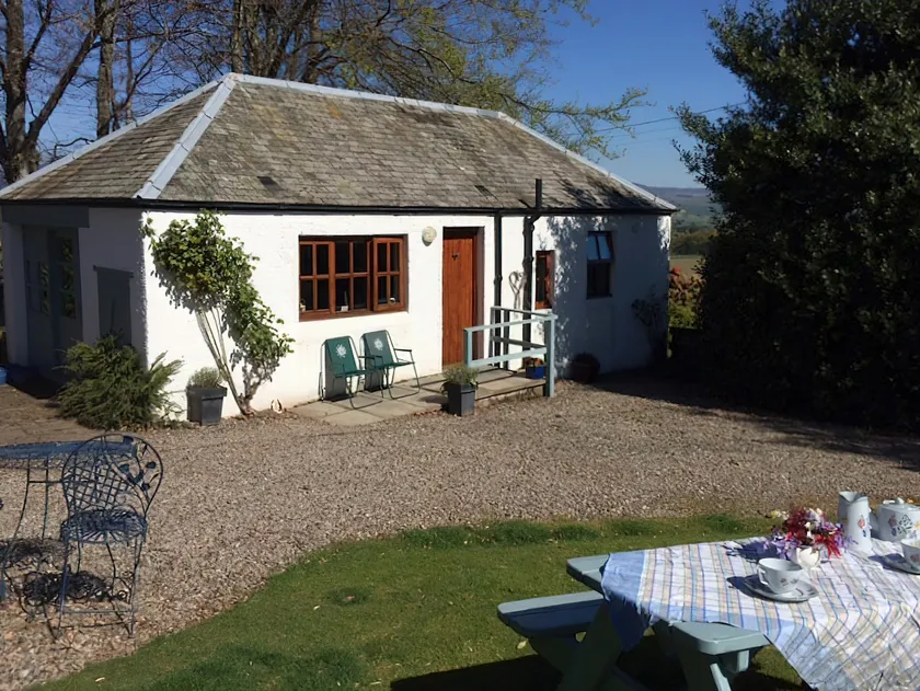 The Wee House - Image 1