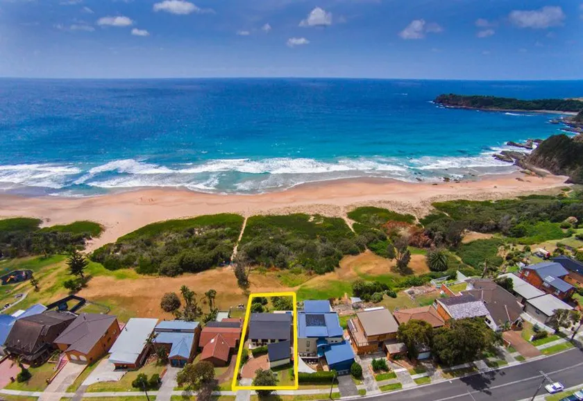 Escape to Jones Beach Kiama - Beachfront unit with direct beach access & views - Image 1