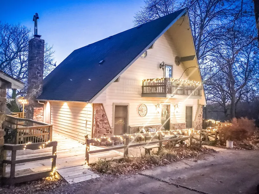 Spacious Oasis! On the lake, amazing sunsets! - Image 1
