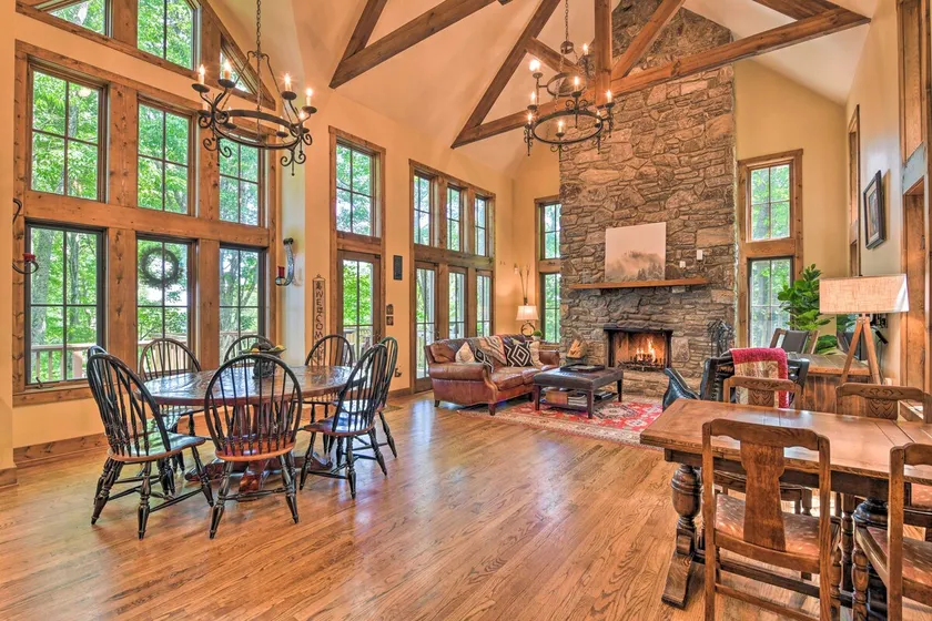 Luxe Lodge Near Smoky Mountains: Views & Hot Tub! - Image 1