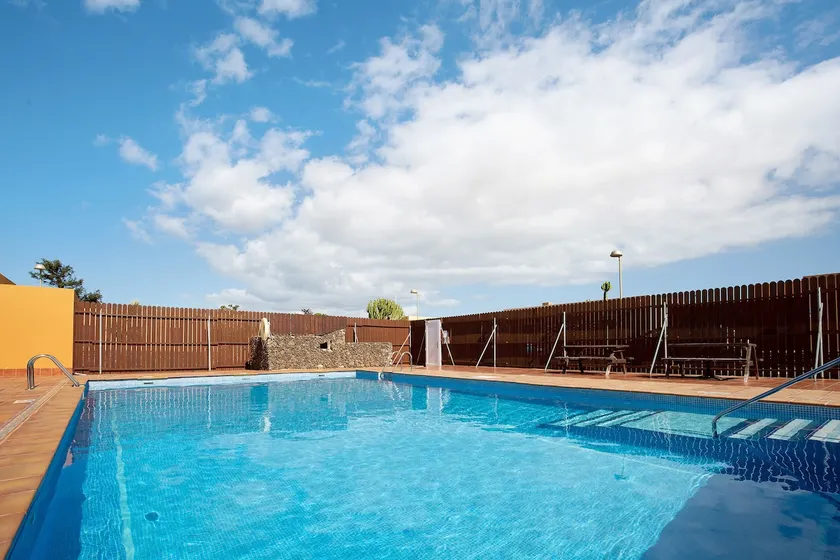 Villa 'Dayely' avec vue sur la montagne, piscine, jardin et Wi-Fi - Image 1