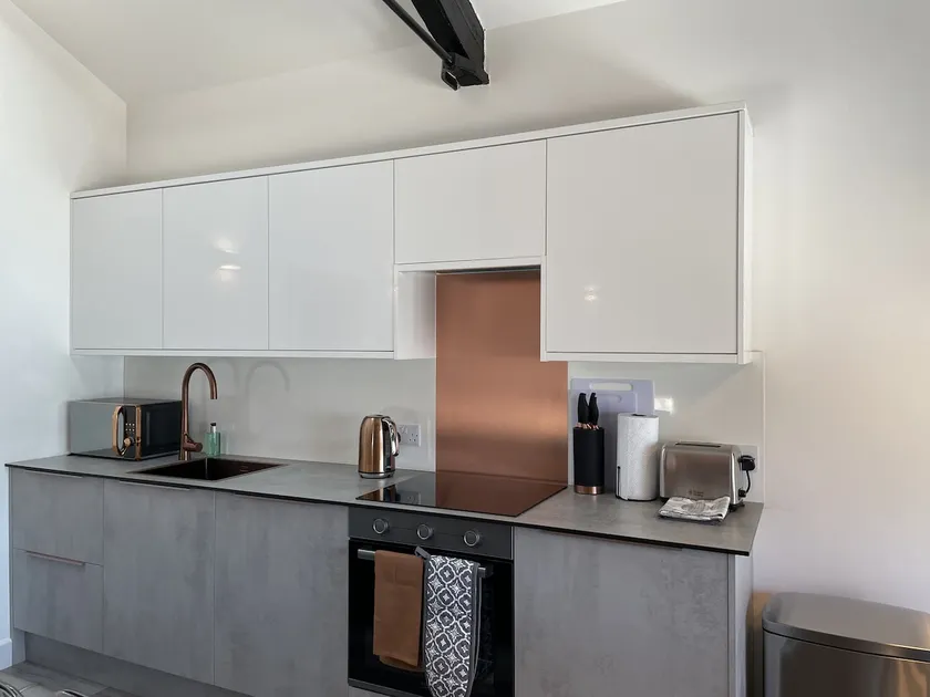 Strawberry Line, Apartment 1 - Image 1