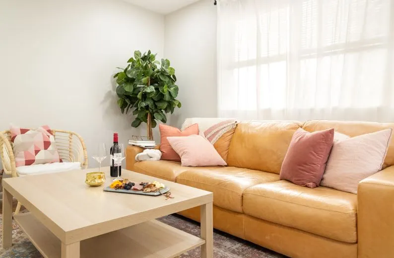 Bright&Comfy 2bed/1ba in quiet White Plains duplex - Image 1