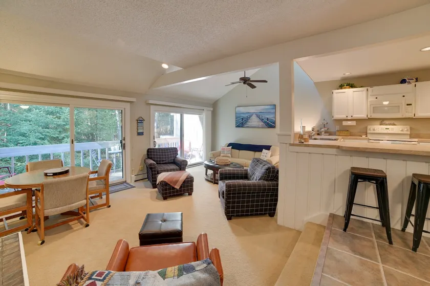 Harbor Springs Condo w/ Fireplace Near Skiing! - Image 1