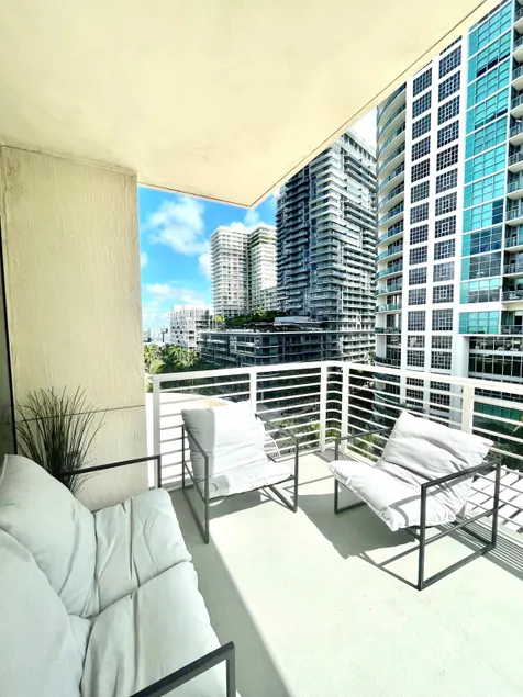 Trendy City Condo, in heart of Midtown Miami - Image 1