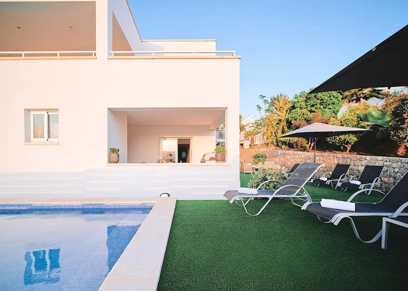 Villa Romeo cerca de la Playa de Talamanca e Ibiza - Image 1