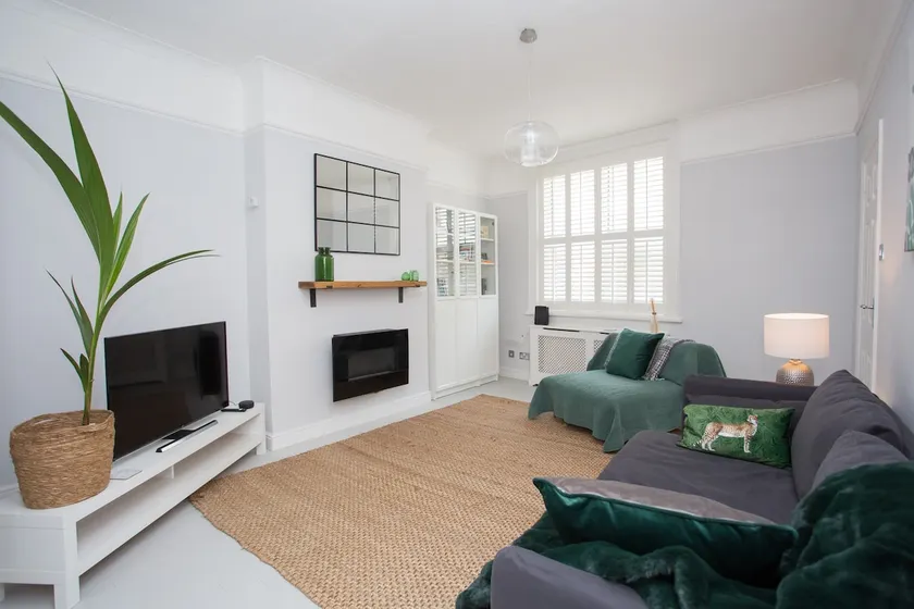 Foresters Cottage - Image 1