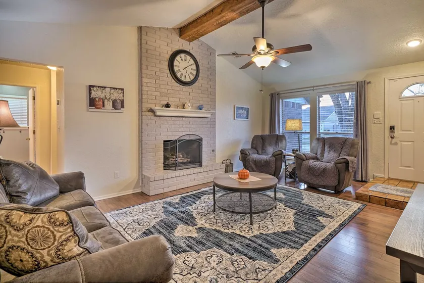 Home w/ Screened Porch ~ 10 Miles to Dtwn OKC! - Image 1