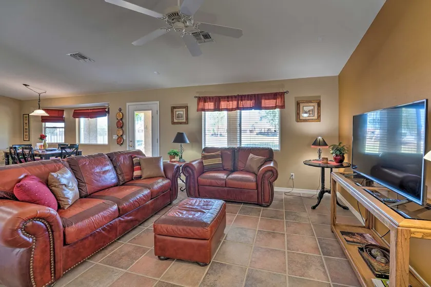 Fort Mohave Family Home w/ Golf Course Views! - Image 1