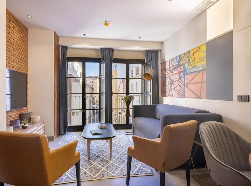 Home Art Apartments Soho - Image 1