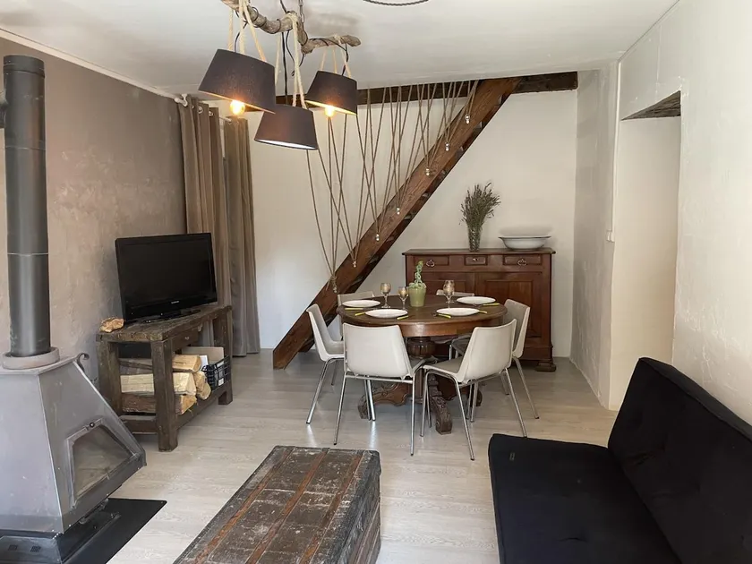 Casa rural en Besson con encanto auténtico - Image 1