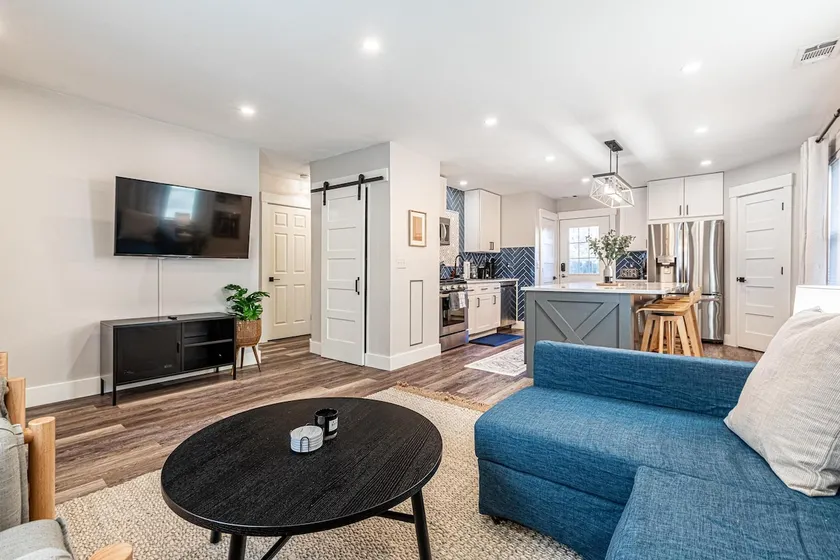 Elegant 2BR Ferndale Cottage! Welcome! - Image 1