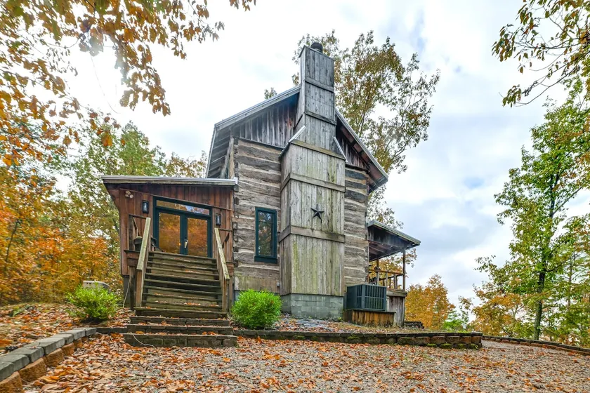 Historic Cabin with Panoramic Kentucky Lake Views - Image 1