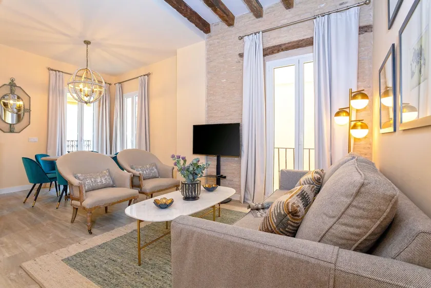 Genteel Home Feria - Image 1