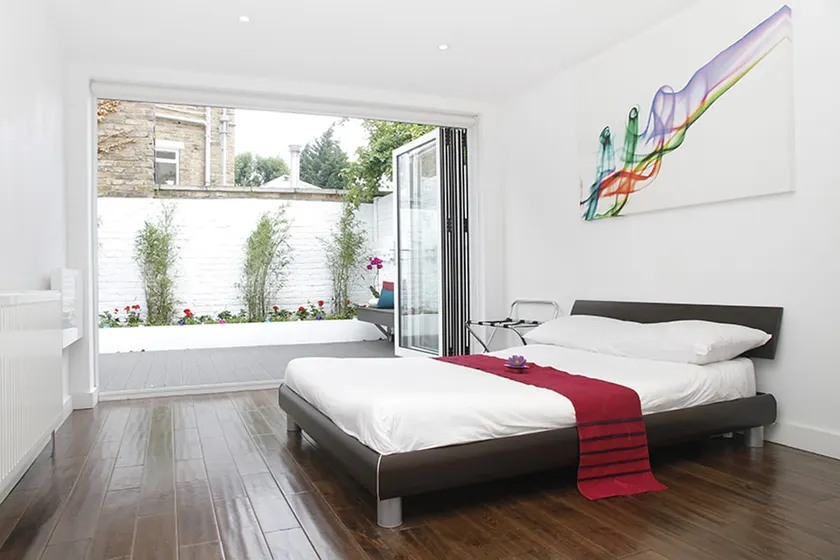 2BR Family Garden Flat Sleeps 8 - Image 1