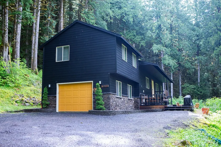 Hilltop Home w/ Hot Tub near Skiing, Golf & Trails - Image 1