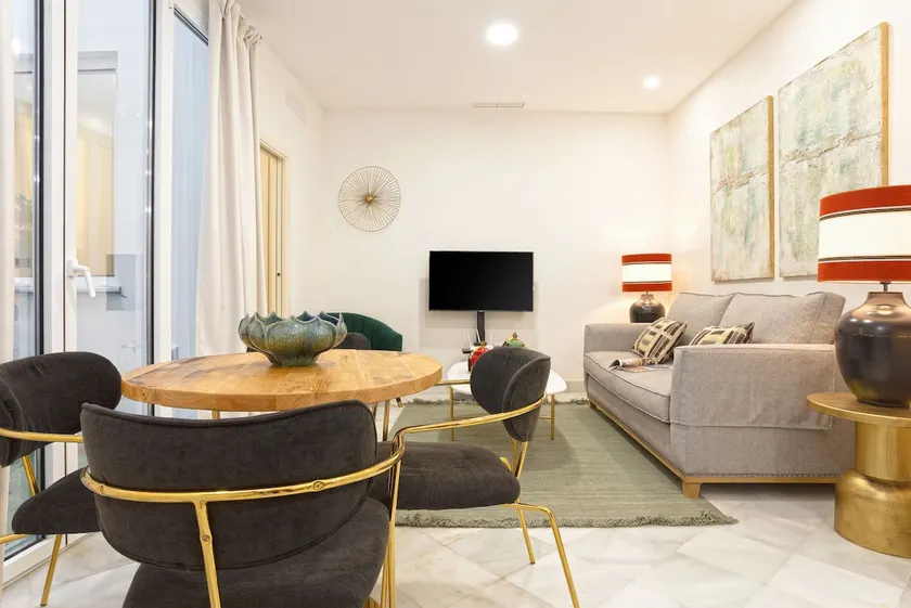 Beautiful one bedroom apartment  in the heart of Seville. Feria I - Image 1