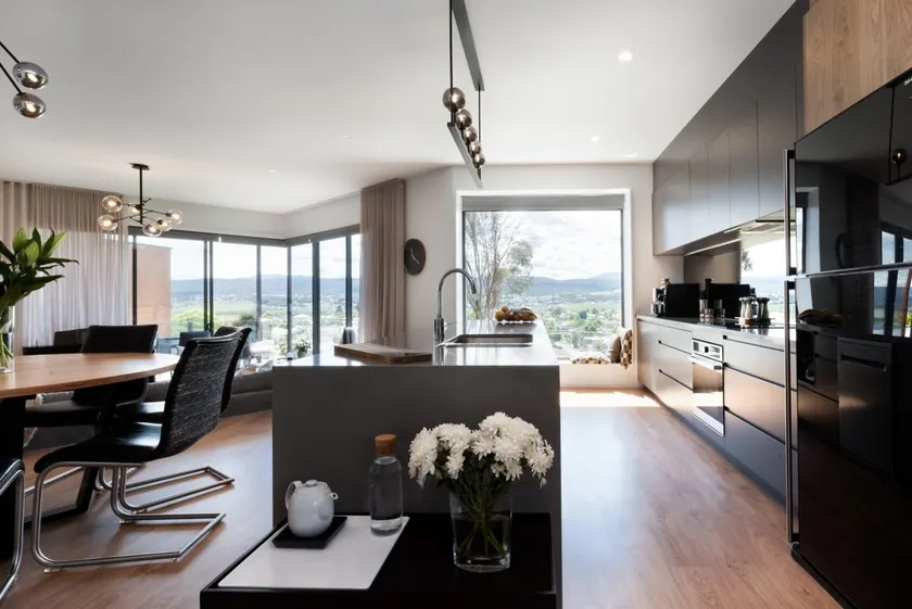 Modern home with Mountain Views | 3BR + office - Image 1