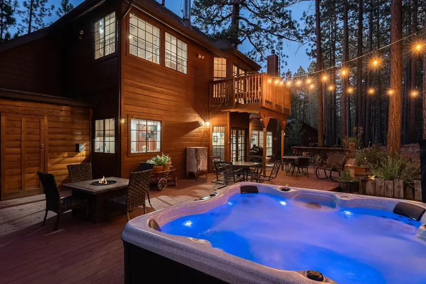 Heavenly Estate. Luxury Hot Tub. EV Charger. Games - Image 1