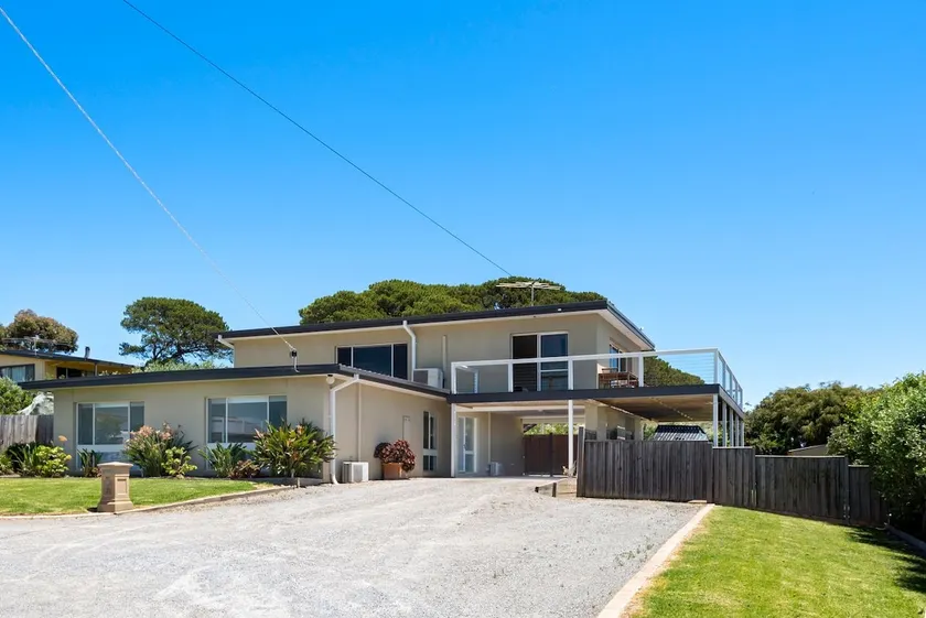 Panoramic Views - Image 1