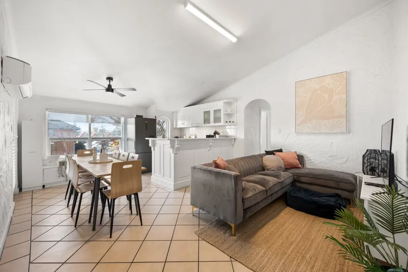 Ivy's at Glenelg Central - A Cosy Family Stay - Image 1