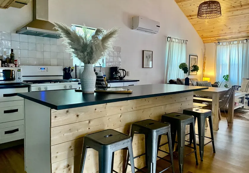 Sweet Bungalow | East Austin Retreat | Walkable - Image 1