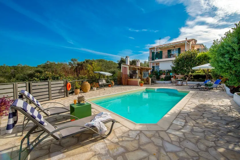 Villa Yiotta - Image 1