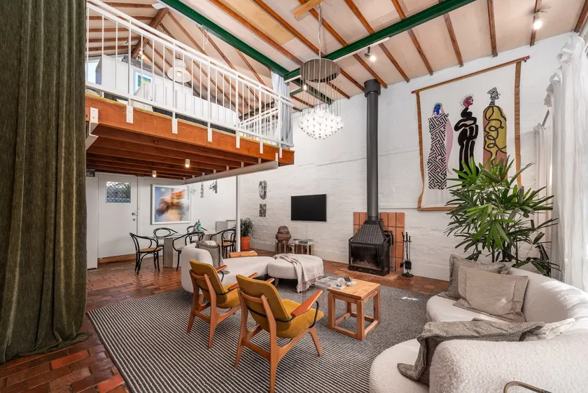 Original Fitzroy Artist's Loft in central location - Image 1