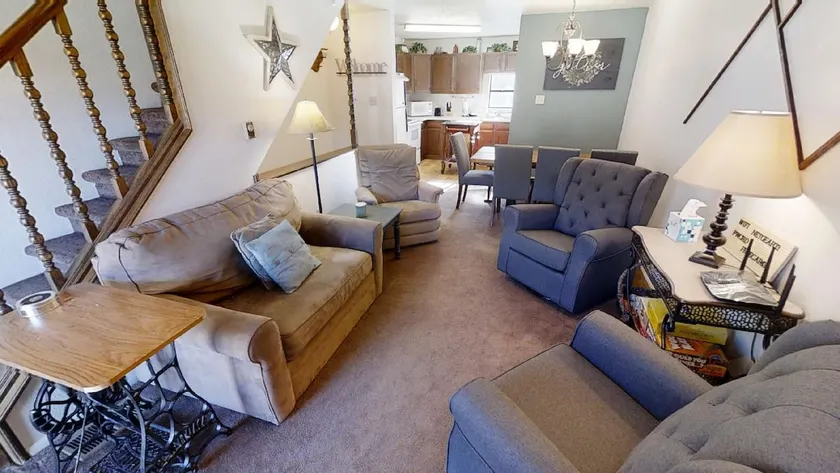 Mountain View 3 - Grill - WiFi - Mountain Views - Washer - Dryer - Garage Access - Walk to Everything - Image 1