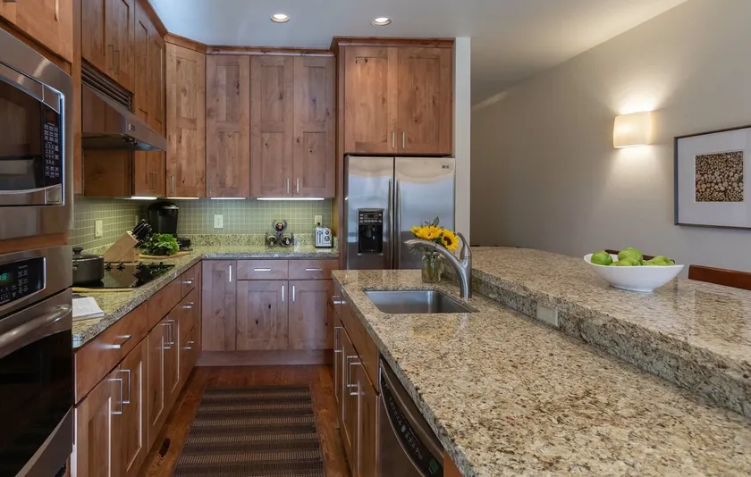 JHRL - Mystic Moose, Beautifully Renovated - Image 1