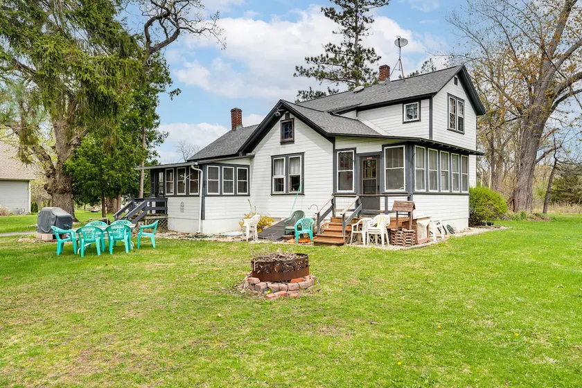 Twin Lakes Cottage: Walk to Elizabeth Lake! - Image 1