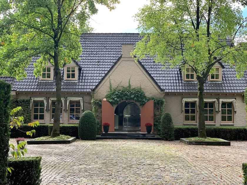 Beautiful Villa in Drunen with Private Heated Pool - Image 1